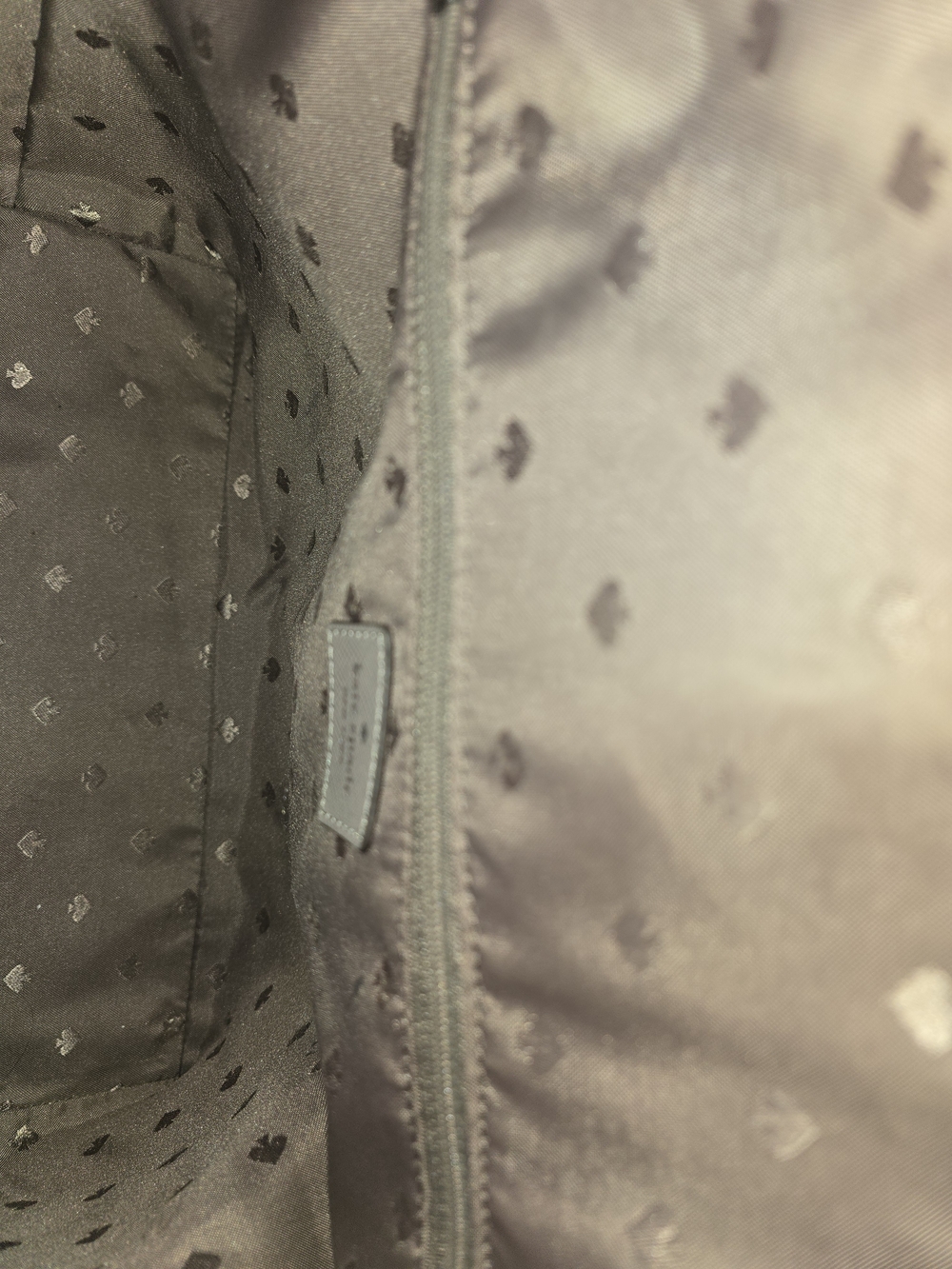 Kate Spade Greta Court Glitter Penny Tote in a gray Saffiano leather - Picture 6 of 7
